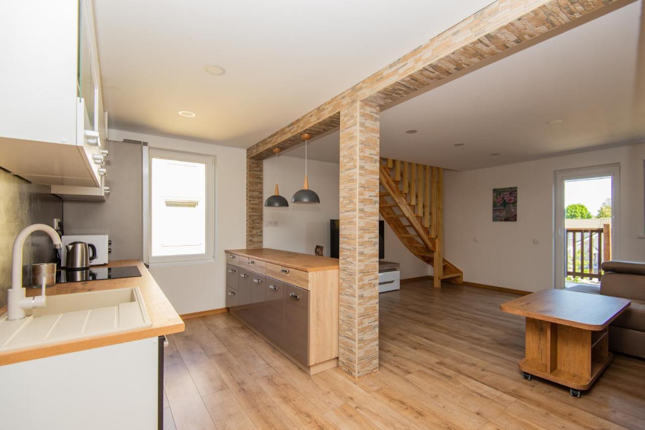 Apartamentai Pas Kaju Senamiestyje Salia Botanikos Parko Palanga Buitenkant foto